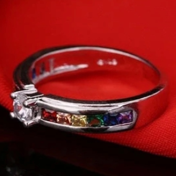 Rainbow Pride Ring Fashion Jewelry Zircon Centre Stone Sz 6 Excellent Quality - Picture 3 of 11